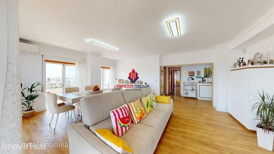 Penthouse T4 Exclusiva no Alto do Quintão – Portimão