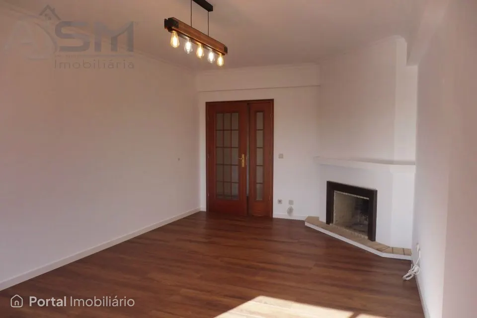 Apartamento T2 Arrendamento em Cacém e São Marcos,Sintra