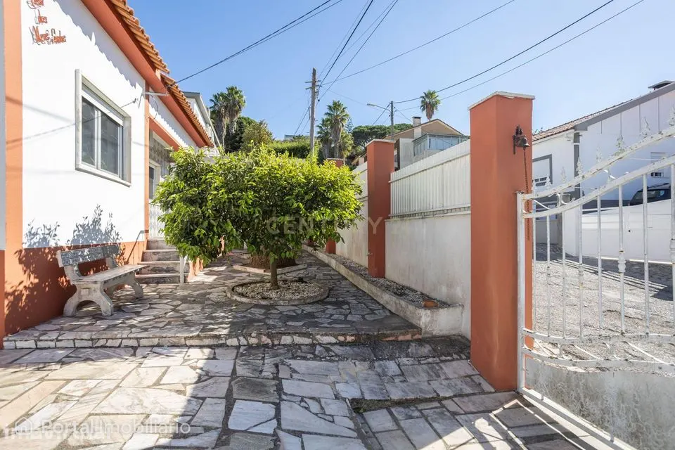 Moradia térrea T2 com garagem, logradouro e terraço panorâmico | Quint