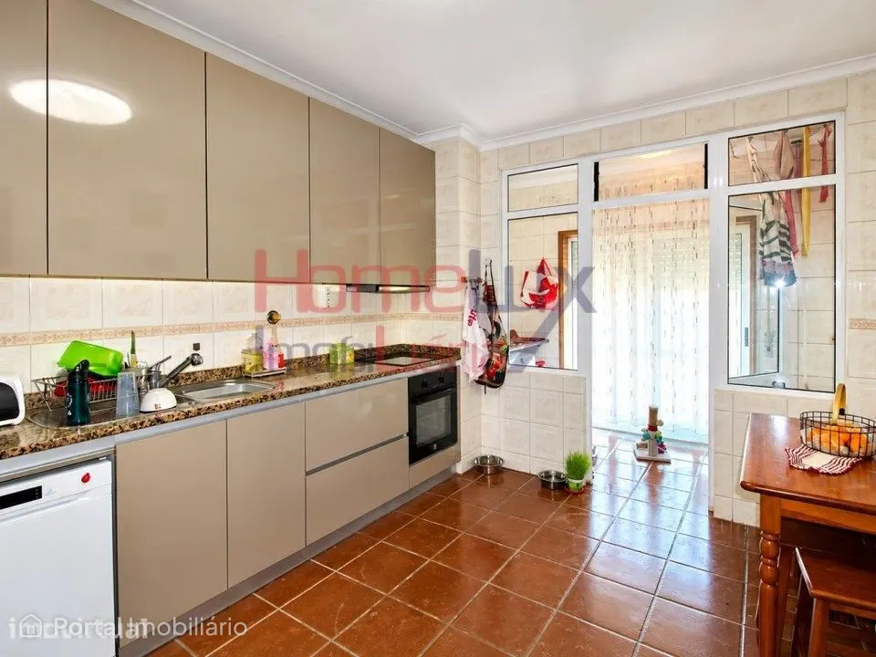 Apartamento T3 em Fânzeres