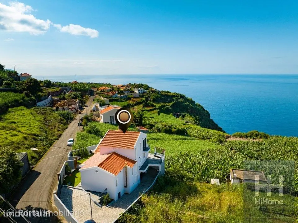 Moradia uni-familiar T4+1 nos Canhas - Ponta do Sol