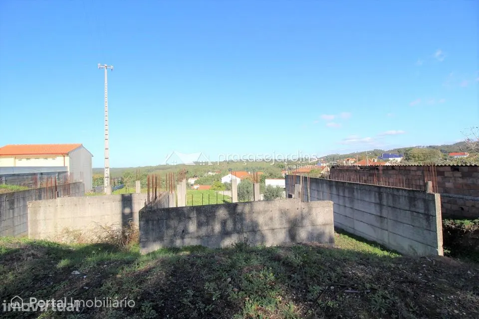 Terreno com 1200m2
