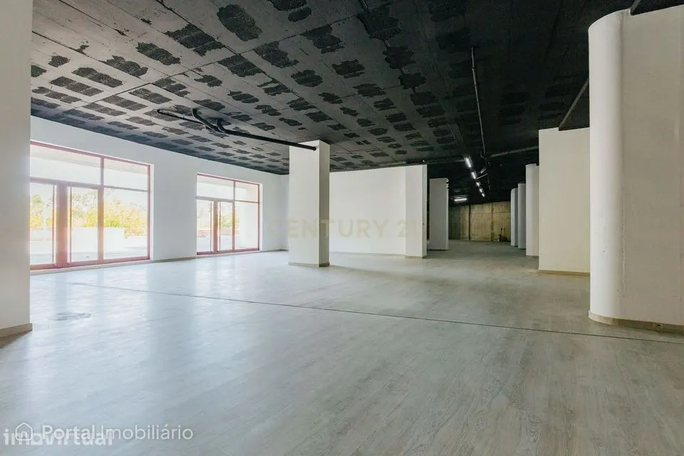 Espaço para Arrendamento em Barcarena – Oportunidade Única!