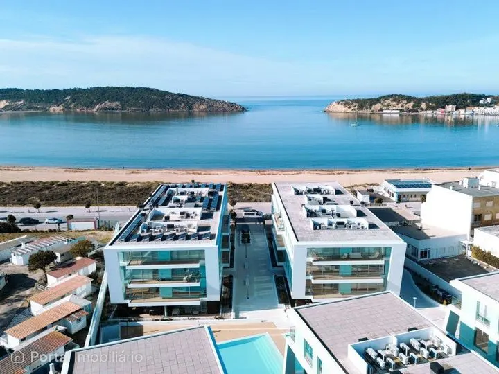 Este apartamento T2 novo