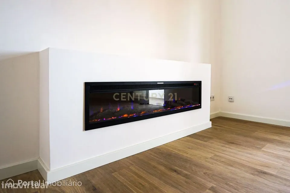 Apartamento Renovado T3 em Camarate, com Vista Panorâmica