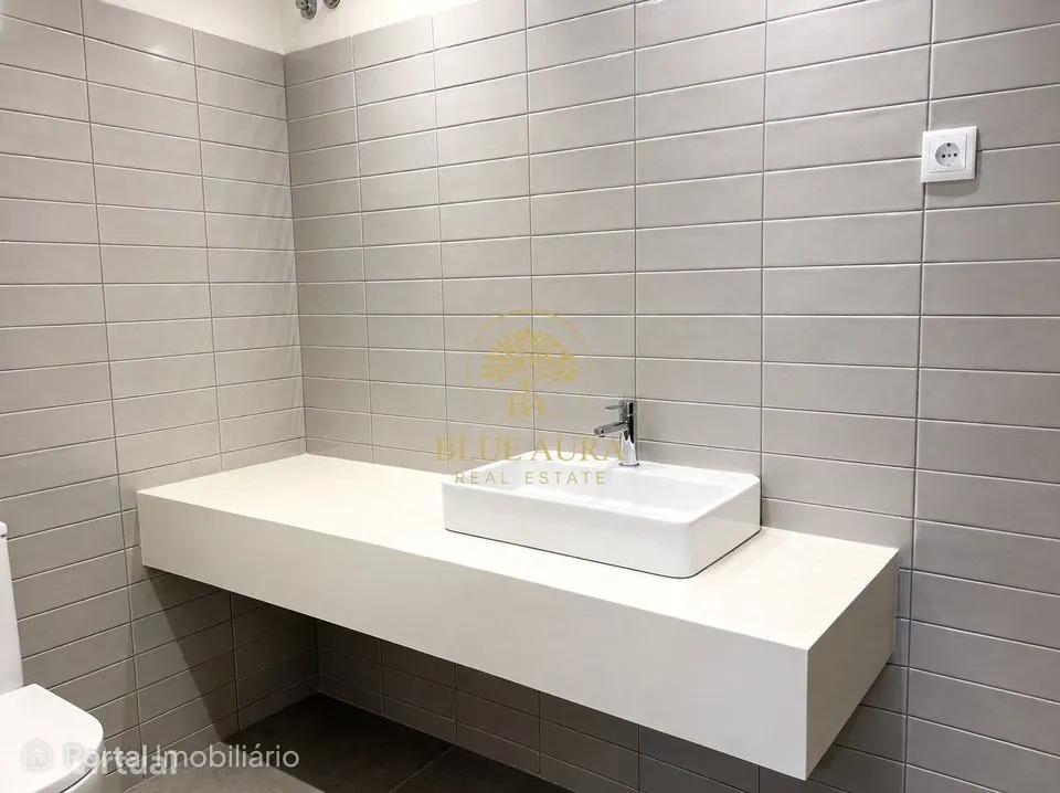 Apartamento T2 Totalmente Renovado na Foz do Douro