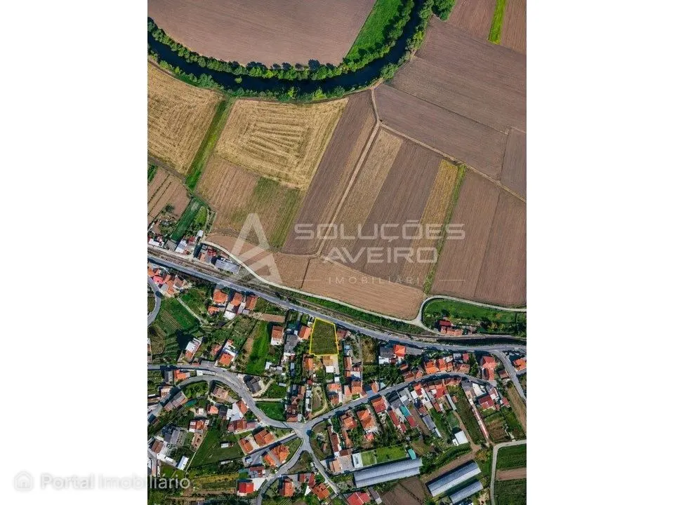 Terreno Rústico Urbanizável | 1.300 m² | Vista Deslumbrante sobre o...