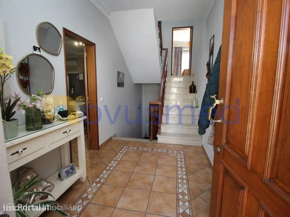 Moradia T4 com piscina no centro de Albufeira