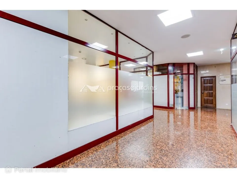 Loja de 25 m² no Edifício 2000