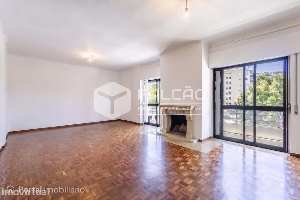 Apartamento T4 Arrendamento em Santarém (Marvila), Santa Iria da Ribei