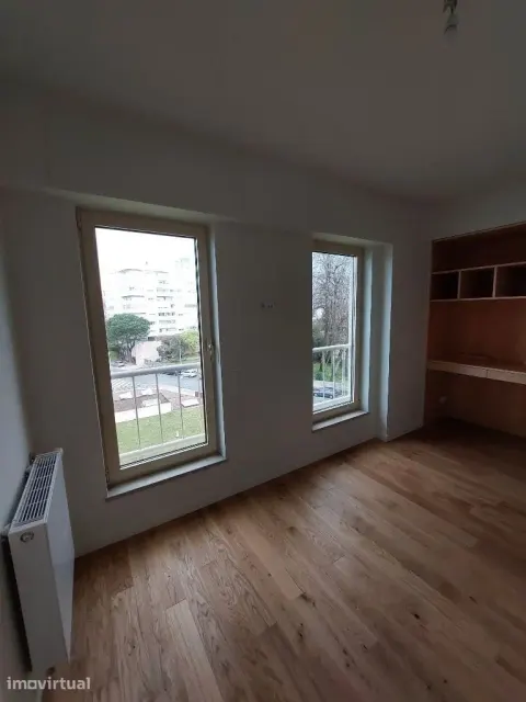 Apartamento T3 totalmente renovado (como novo), Bairro Holiywood,Porto