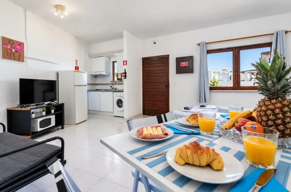 T0 mobilado com piscina em Vilamoura - Alfarrobeira