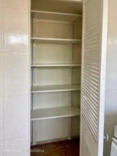 Apartamento T3 em Santo António dos Cavaleiros, Loures.