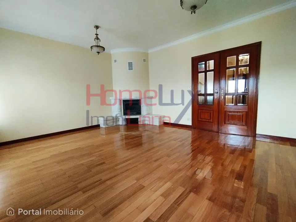 Andar Moradia T3 Duplex, c/ Terraço, Porto
