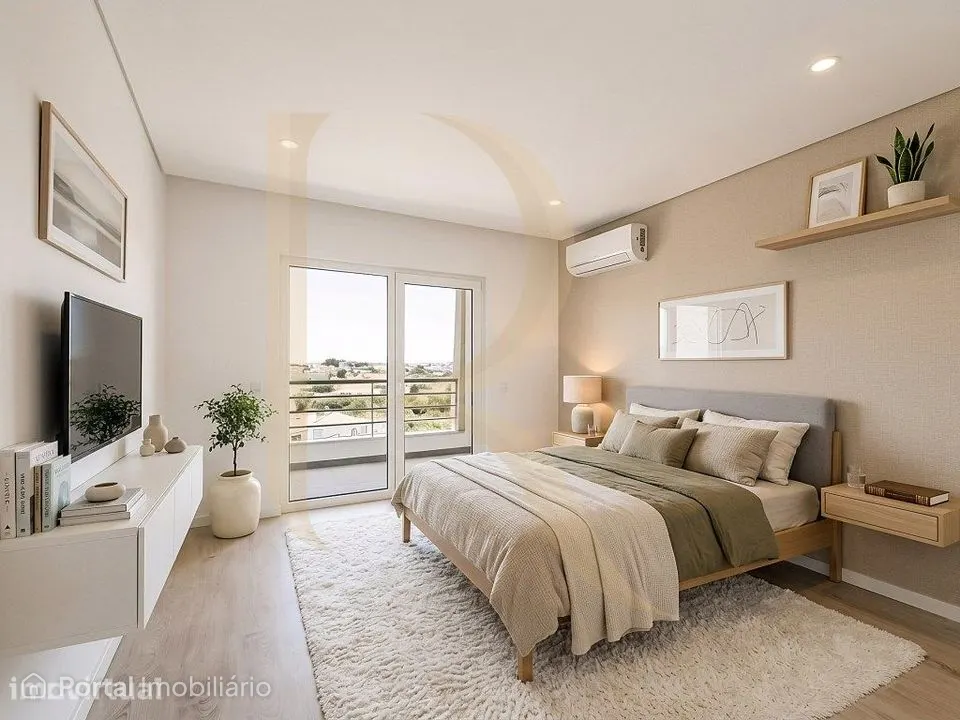 Apartamento T3 novo com terraço, parqueamento e arrecadação em cond...