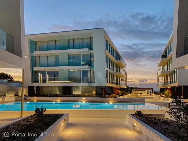Apartamento T1 com terraço e vista privilegiada sobre o mar