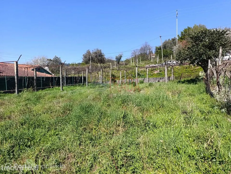 Terreno para construção com 668 m² em Pedregais, Vila Verde