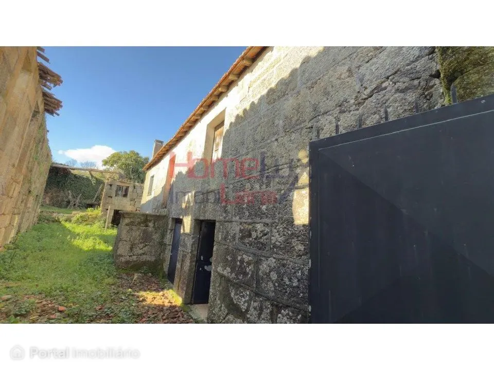 Moradias em Barreiros e Cepões, Viseu