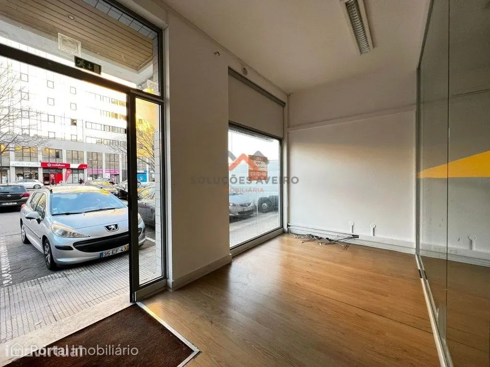 Shop for sale in Aradas
