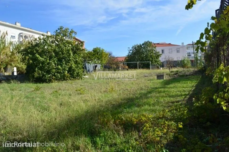 Terreno rústico c/ possibilidade de passar a urbano, c/ área total de