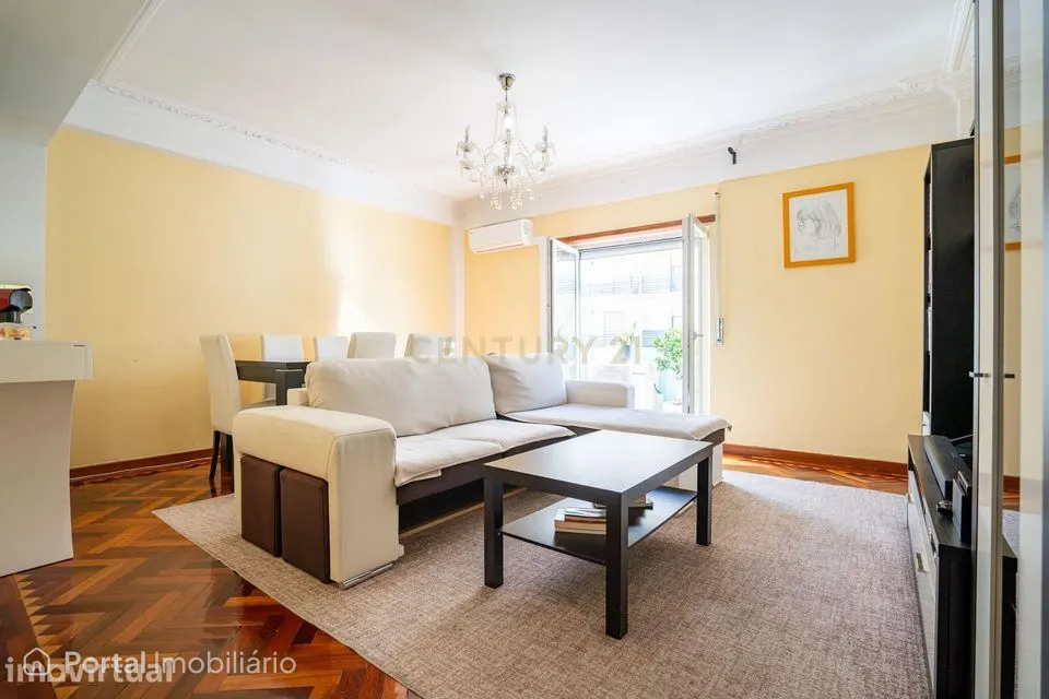 Apartamento T2 no Carregado