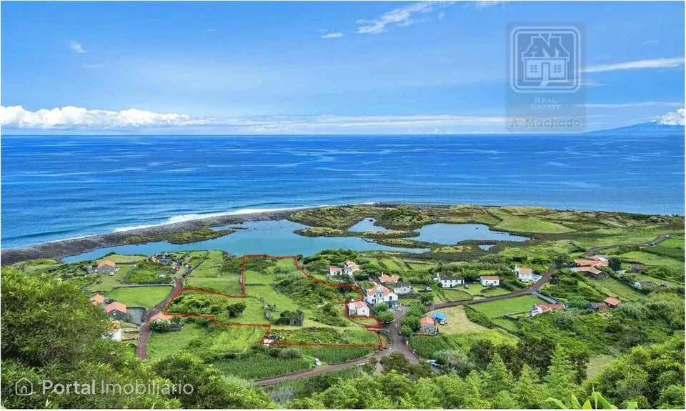 Terreno à venda em Calheta de São Jorge