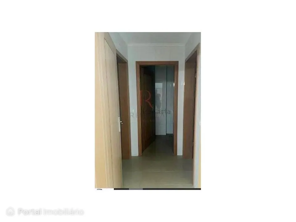 Loja com saída de fumos em Corroios