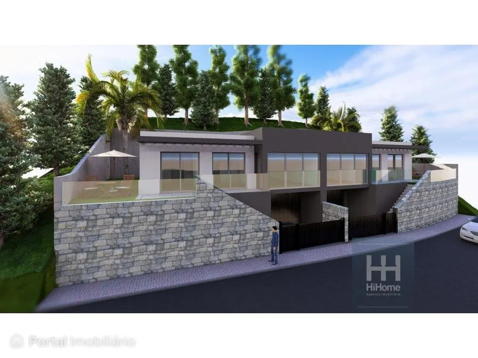 Terreno com projeto aprovado para 2 moradias na Cancela/Eiras