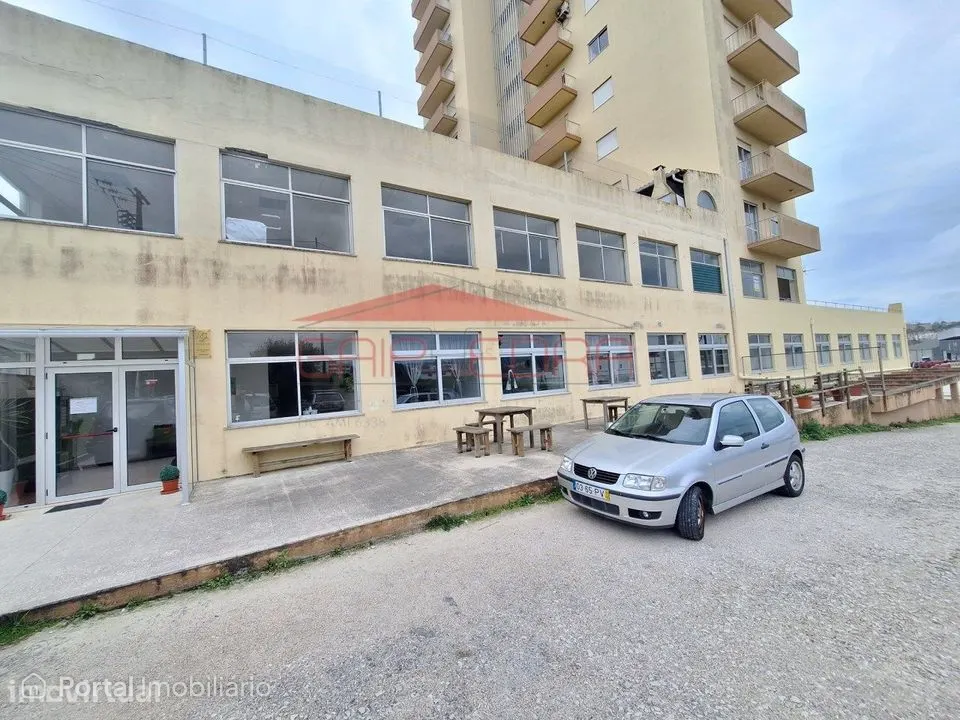 Shop for sale in Tavarede