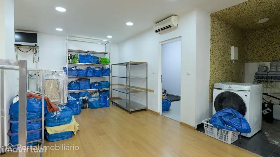 Trespasse de Negócio · Engomadoria e Serviço de Limpezas · Amadora