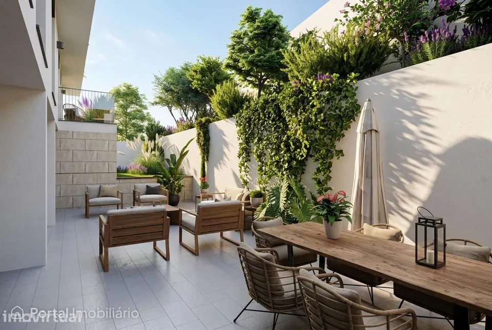 T4 Duplex no Último Andar com Terraço Privativo