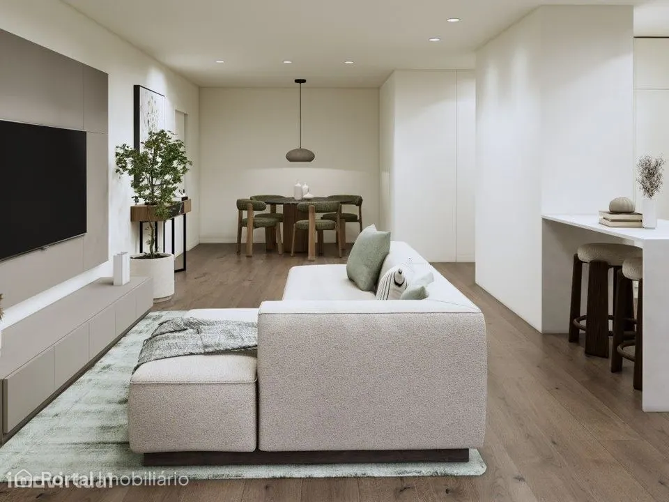 Apartamento T3 novo com garagem e piscina em Leiria