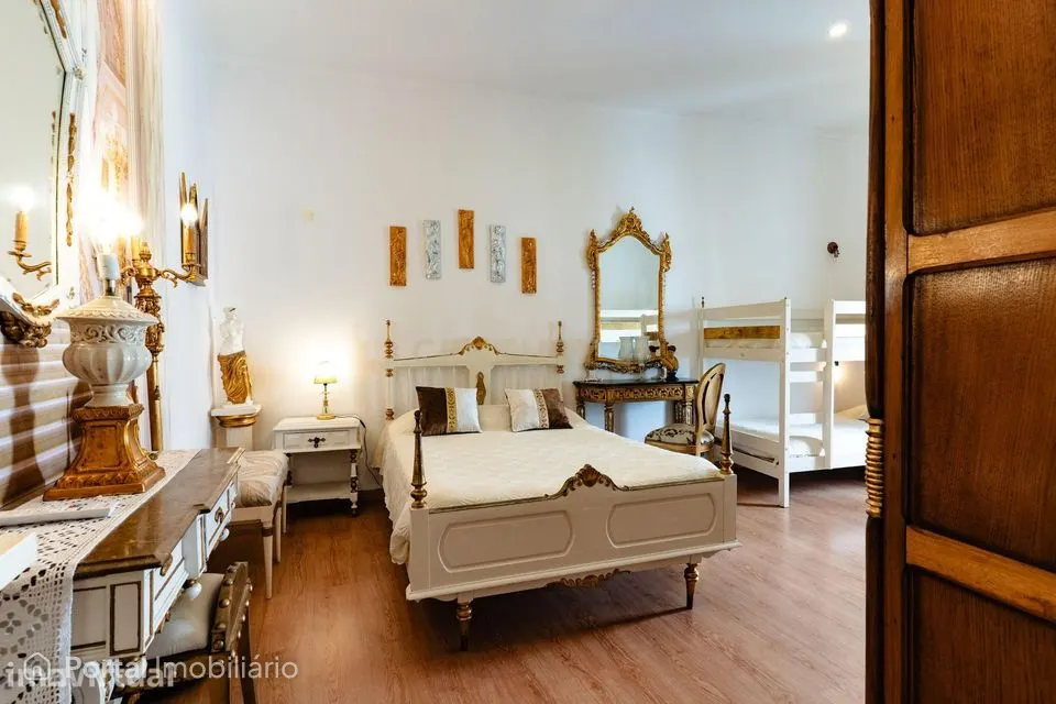 T4 Duplex para Habitação ou AL, no centro de Beja