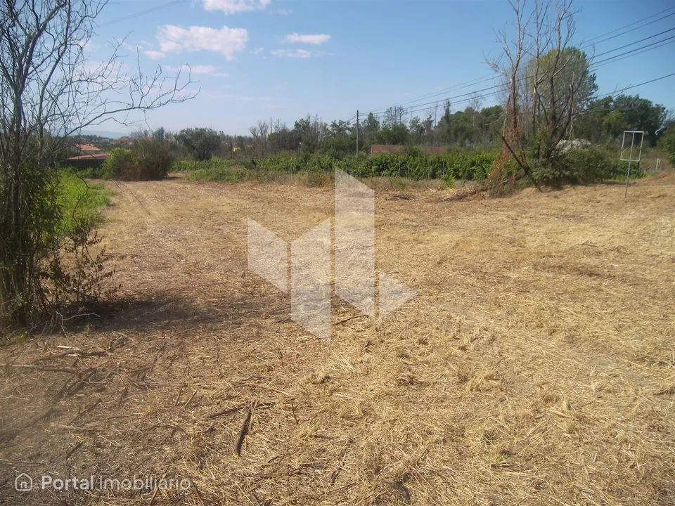 Terreno Urbano Venda em Pinheiro de Ázere,Santa Comba Dão