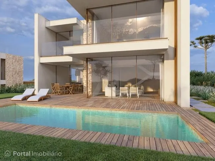 Moradia única de luxo com 4 quartos em suíte