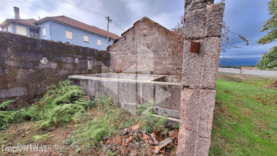 Moradia Devoluta T0 Venda em Molelos,Tondela