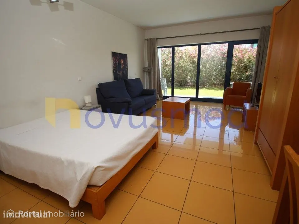 Marina de Albufeira, apartamento T0 com piscina