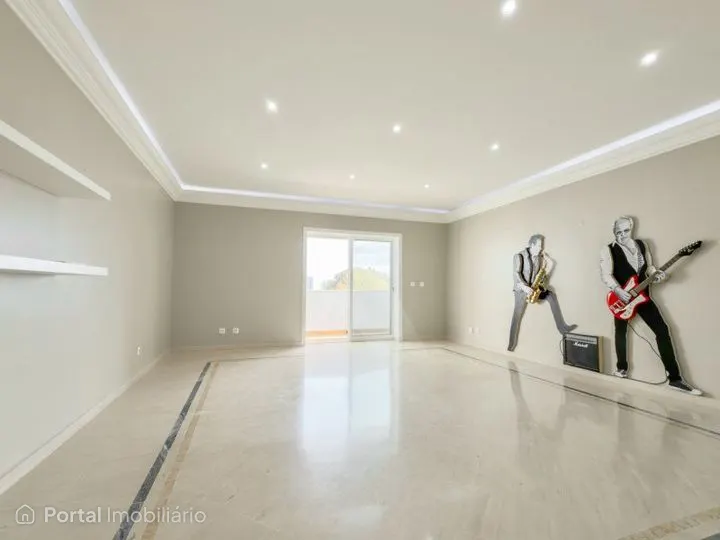 3-bedroom apartment for sale in Cascais