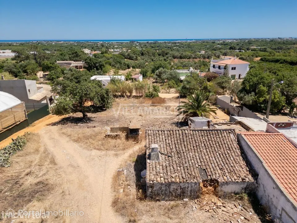 Quinta V3 + 1 com vista mar inserida num terreno com 3427 m2 situada e