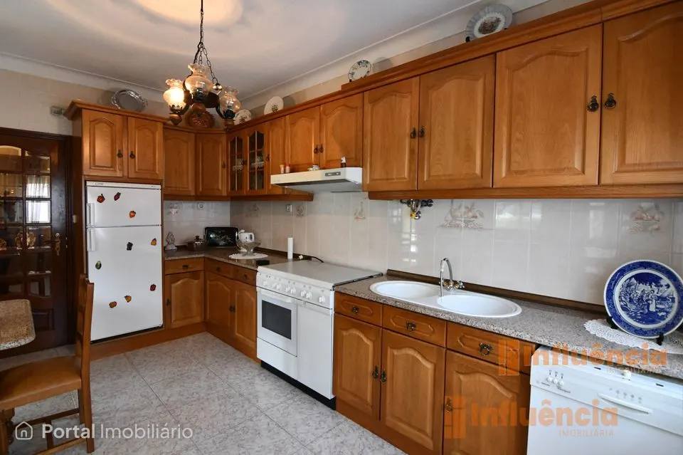 Moradia Unifamiliar com terreno | Teixoso