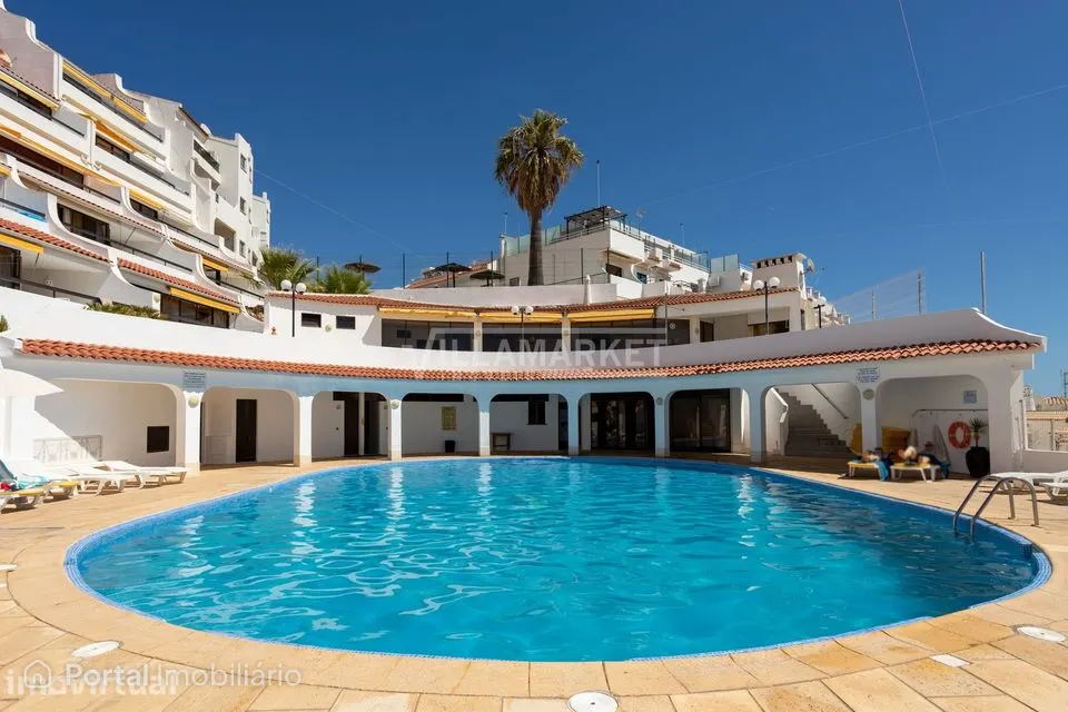 Apartamento T1 com AL e vista mar inserido no condomínio com piscina "
