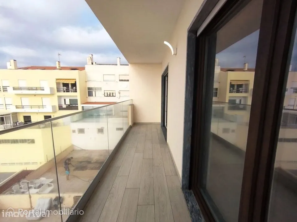 2-bedroom apartment for rent in Silveira