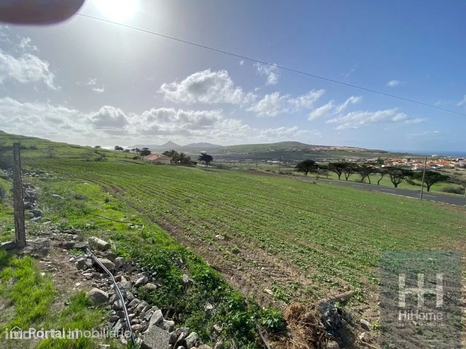 Lote de Terreno com 5.560 m2 na Ilha do Porto Santo