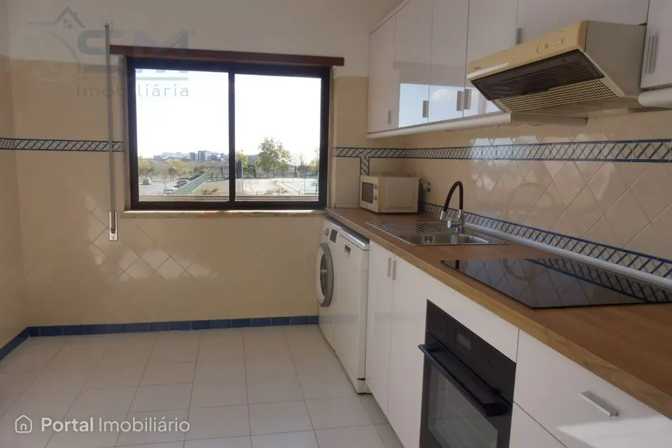 Apartamento T2 Arrendamento em Cacém e São Marcos,Sintra