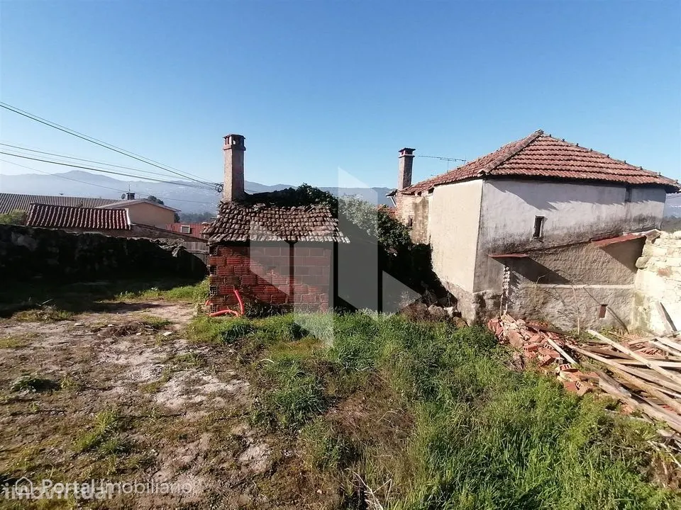 Moradia Devoluta T2 Venda em Vilar de Besteiros e Mosteiro de Fráguas,