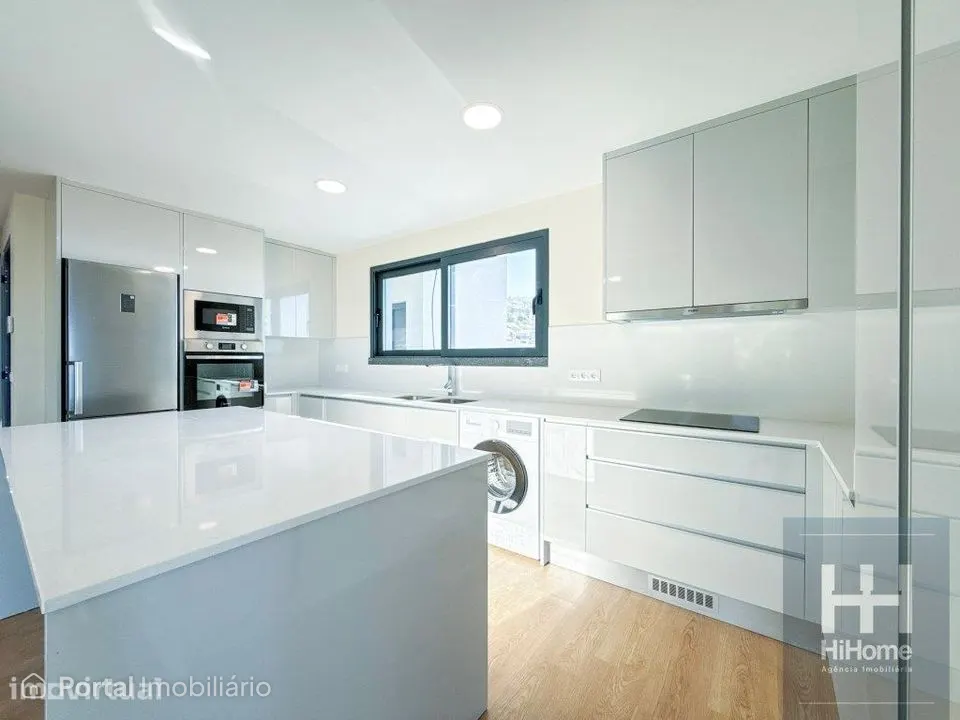 Apartamento T2 Novo com Vista Mar Edifício Bela Vista, Funchal