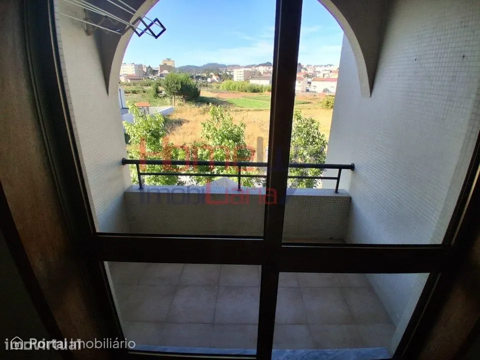 Apartamento T3 recuperado em Rio Tinto