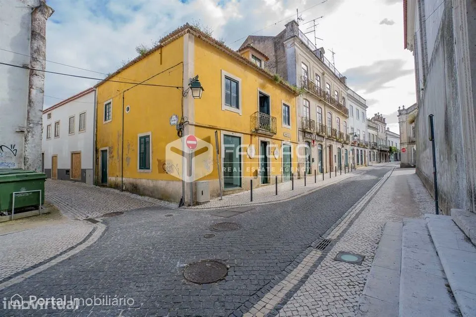Loja T7+3 Arrendamento em Santarém (Marvila), Santa Iria da Ribeira de