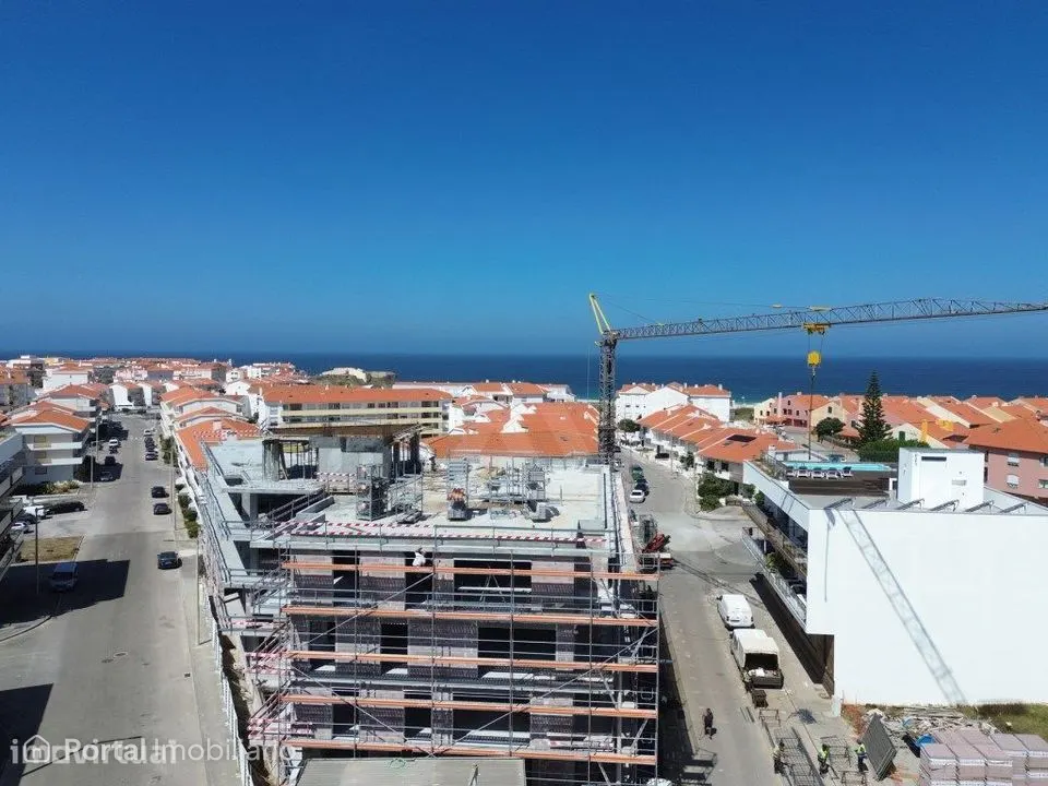 Apartamento T2 novo com vista mar a 1 minuto da Praia da Consolação.