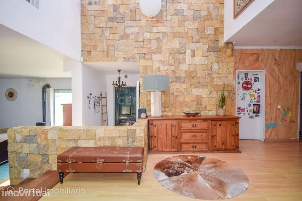 Fantástica moradia T6, com piscina, jardim, churrasqueira